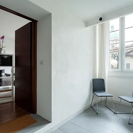 A Quiet Sunny In * Verbania