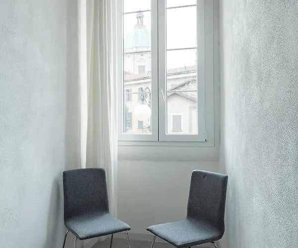A Quiet Sunny In Apartment Verbania